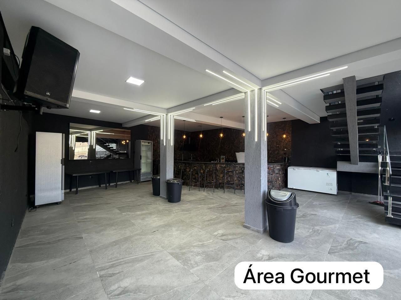 Primeiro andar - Área gourmet e lazer